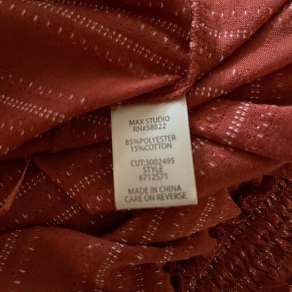 Max Studio Flutter Sleeve Peasant Top - Picture 6 of 6